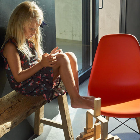 Eames Chair in DSW Plastic / Golden Maple