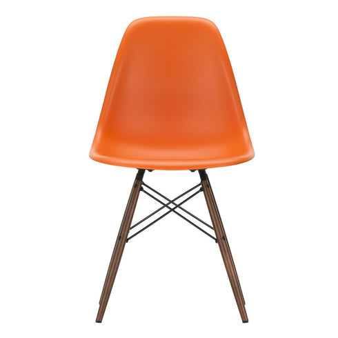 Eames Chair in DSW Plastic / Dark Maple Base