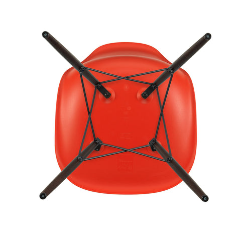 Eames Chair in DSW Plastic / Dark Maple Base