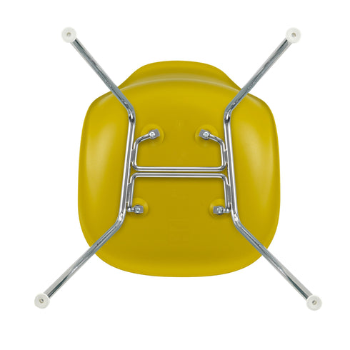 Eames Chair in DSX Plastic / Chrome Base