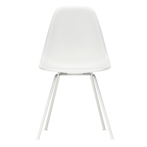Eames Chair in DSX Plastic / White Base