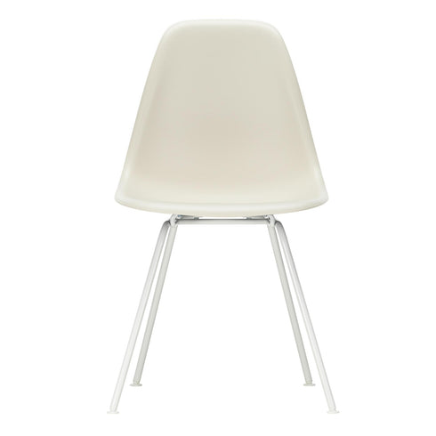 Eames Chair in DSX Plastic / White Base