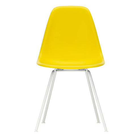 Eames Chair in DSX Plastic / White Base