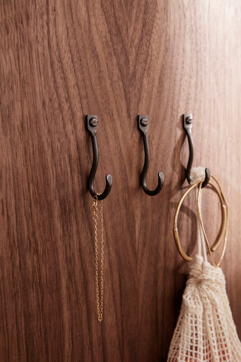 Curvature Hook / 3 Pcs