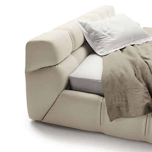 Cama Moderna com Cabeceira Tufty