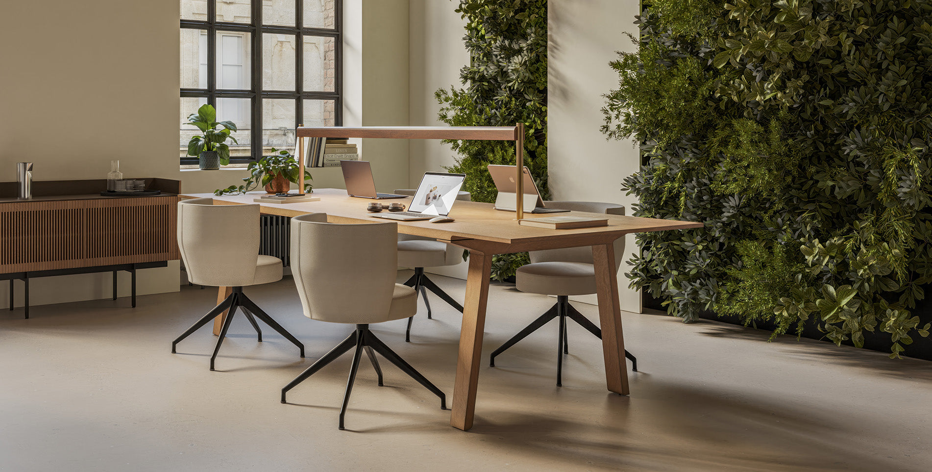 Mitis Table