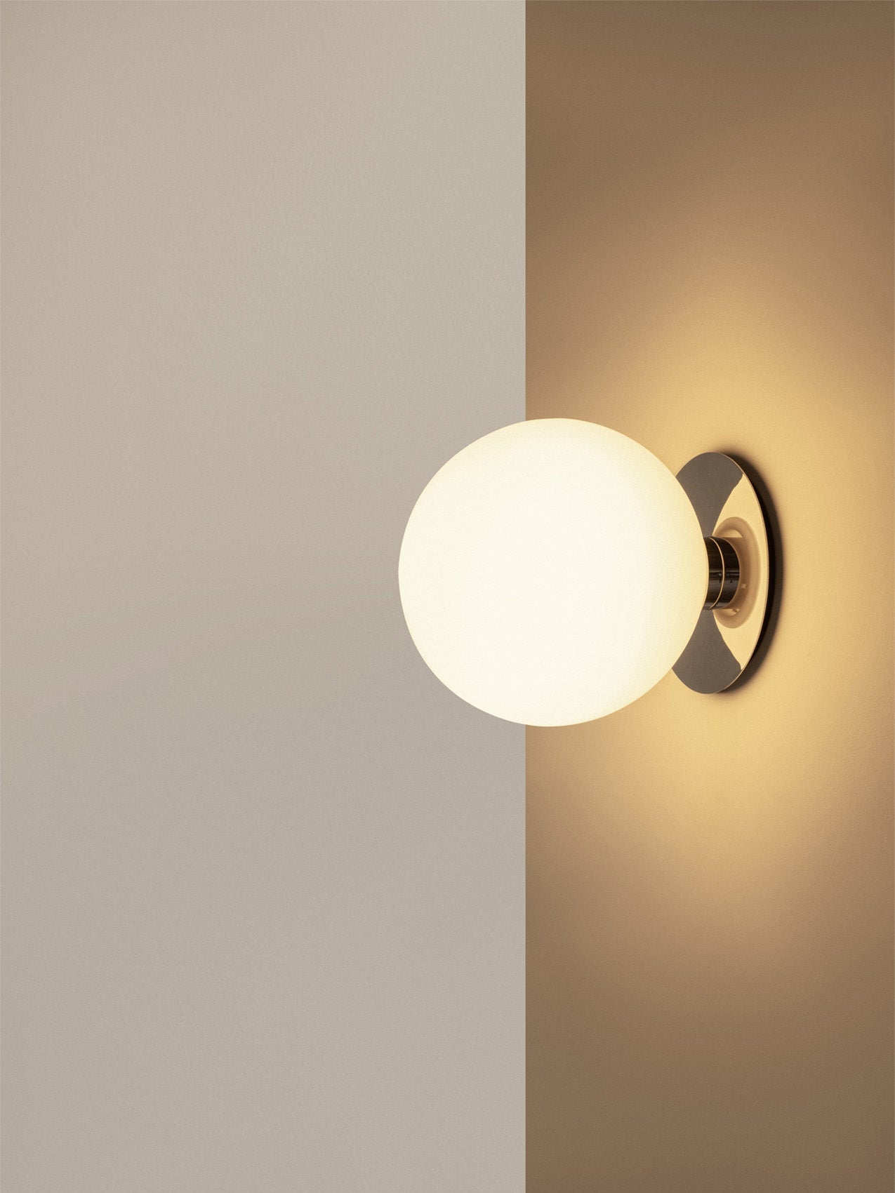 TR Bulb Table or Wall Lamp