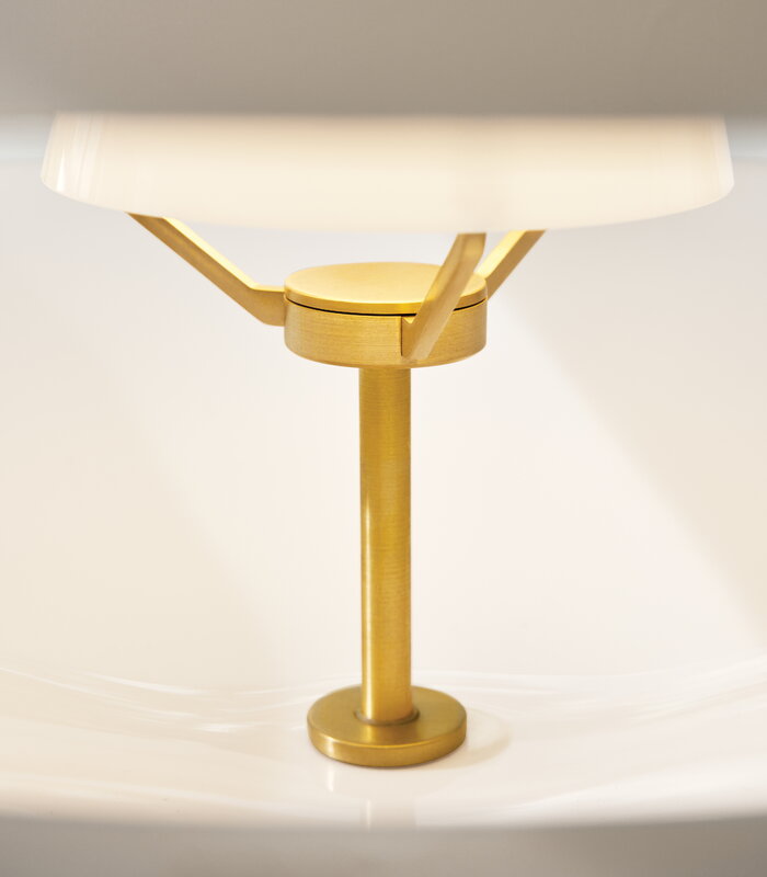 Fritz Hansen Design Mobiliário, Iluminação e Acessórios - colecção completa na Paris:Sete. Decoração e Design de Interiores