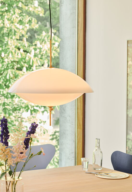 Fritz Hansen Design Mobiliário, Iluminação e Acessórios - colecção completa na Paris:Sete. Decoração e Design de Interiores