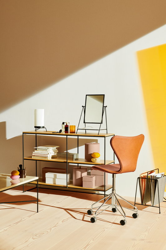 Fritz Hansen Design Mobiliário, Iluminação e Acessórios - colecção completa na Paris:Sete. Decoração e Design de Interiores
