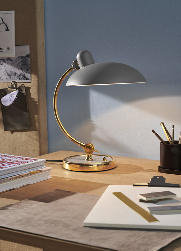 Fritz Hansen Design Mobiliário, Iluminação e Acessórios - colecção completa na Paris:Sete. Decoração e Design de Interiores