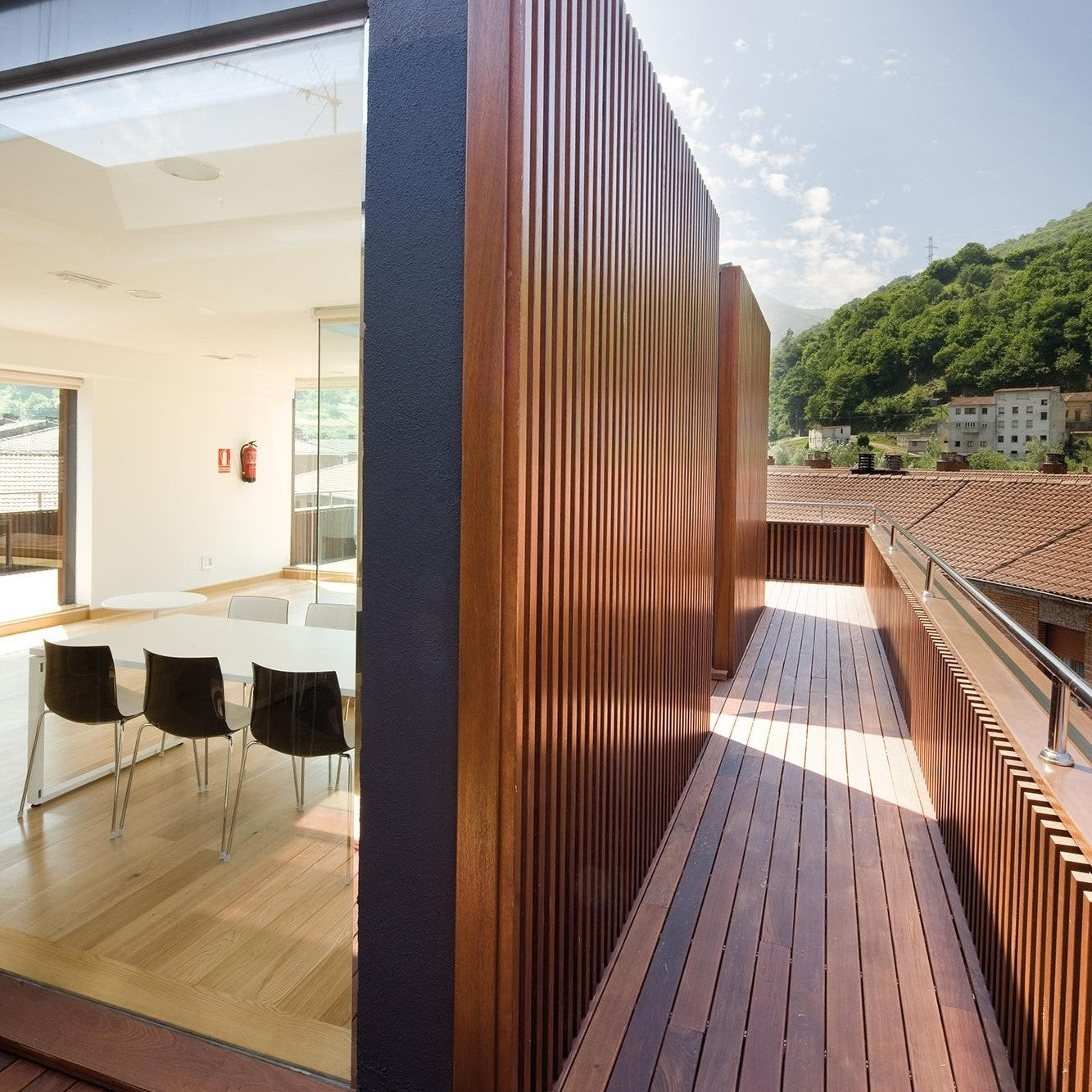Arper Design | Paris:Sete | Decoração e Design de Interiores | Mobiliário, Iluminação e Acessórios