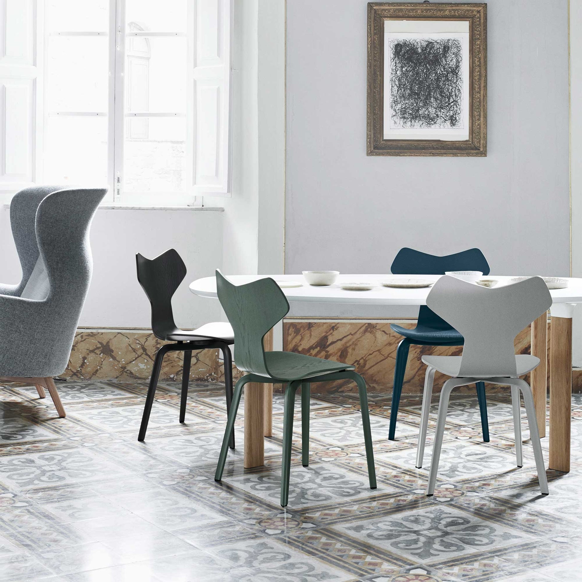 Fritz Hansen Design Mobiliário, Iluminação e Acessórios - colecção completa na Paris:Sete. Decoração e Design de Interiores