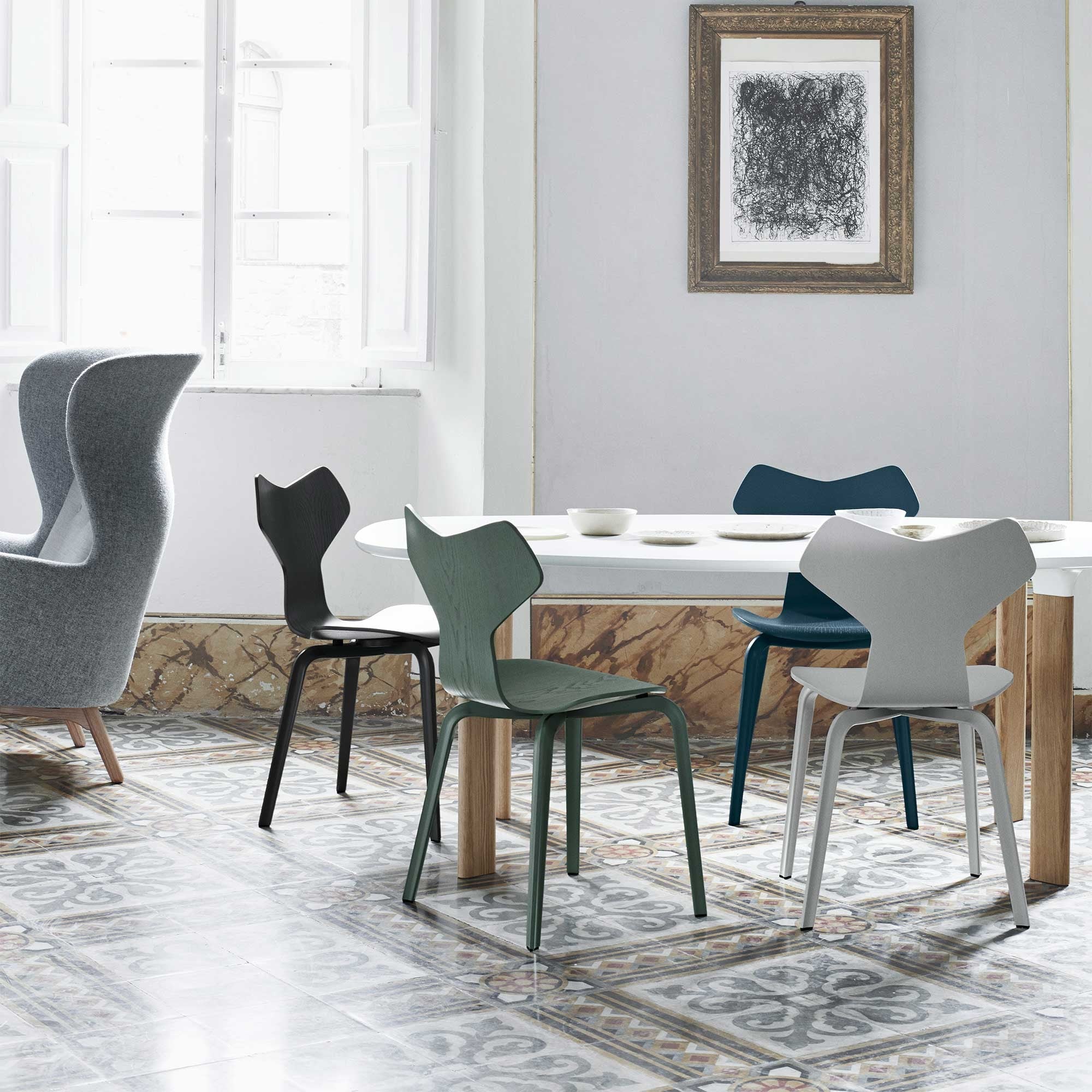 Fritz Hansen Design Mobiliário, Iluminação e Acessórios - colecção completa na Paris:Sete. Decoração e Design de Interiores