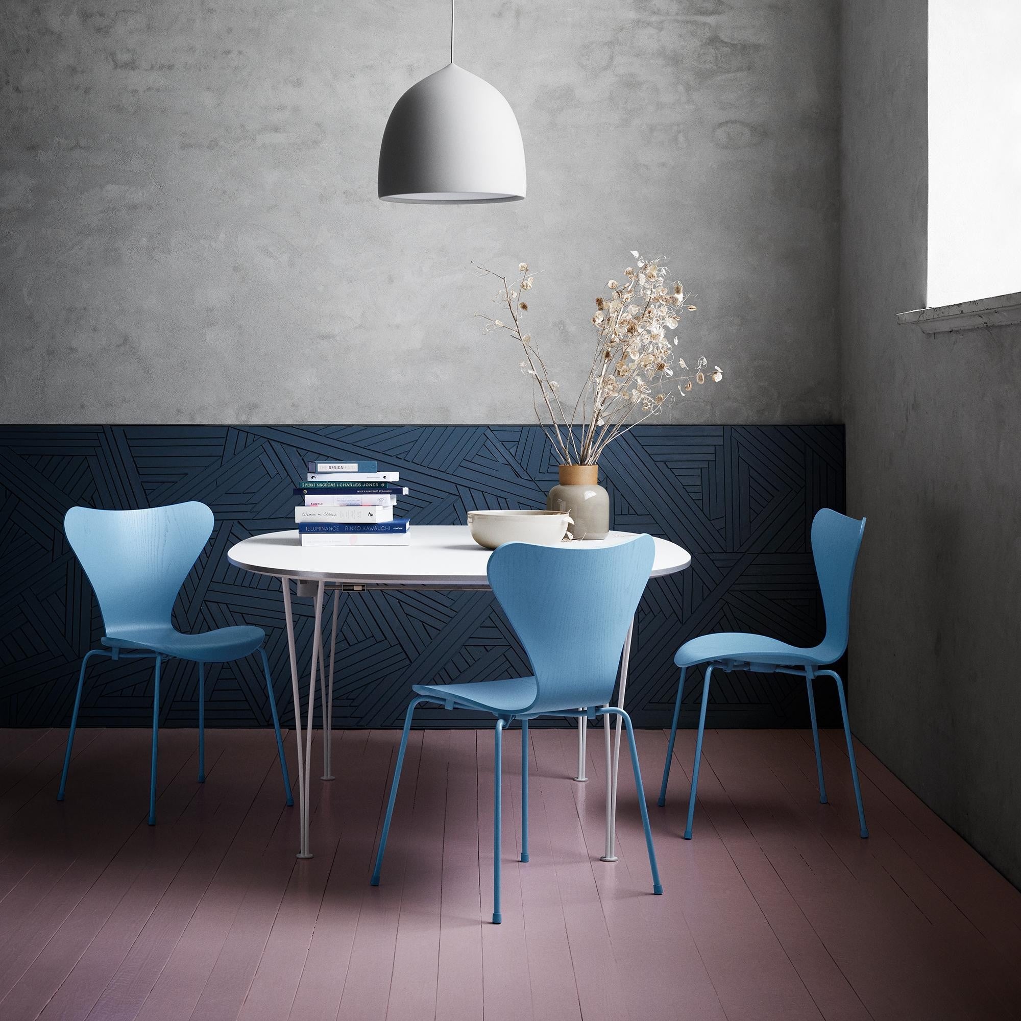 Fritz Hansen Design Mobiliário, Iluminação e Acessórios - colecção completa na Paris:Sete. Decoração e Design de Interiores