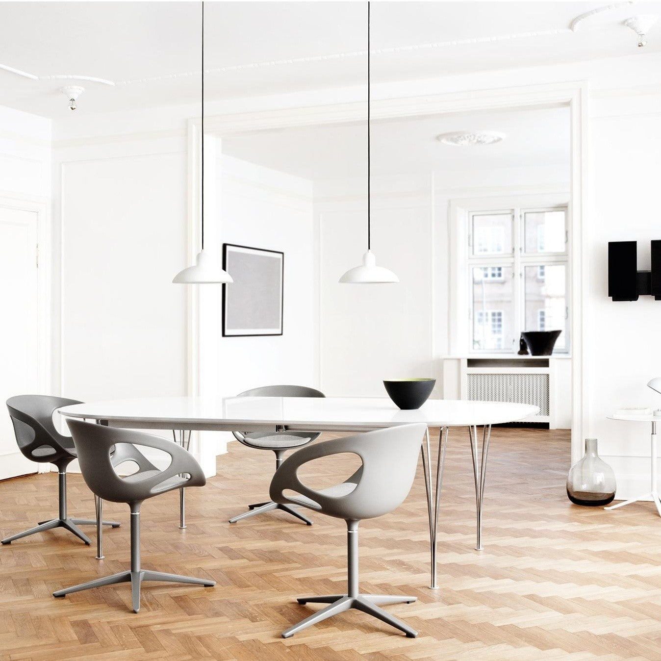 Fritz Hansen Design Mobiliário, Iluminação e Acessórios - colecção completa na Paris:Sete. Decoração e Design de Interiores