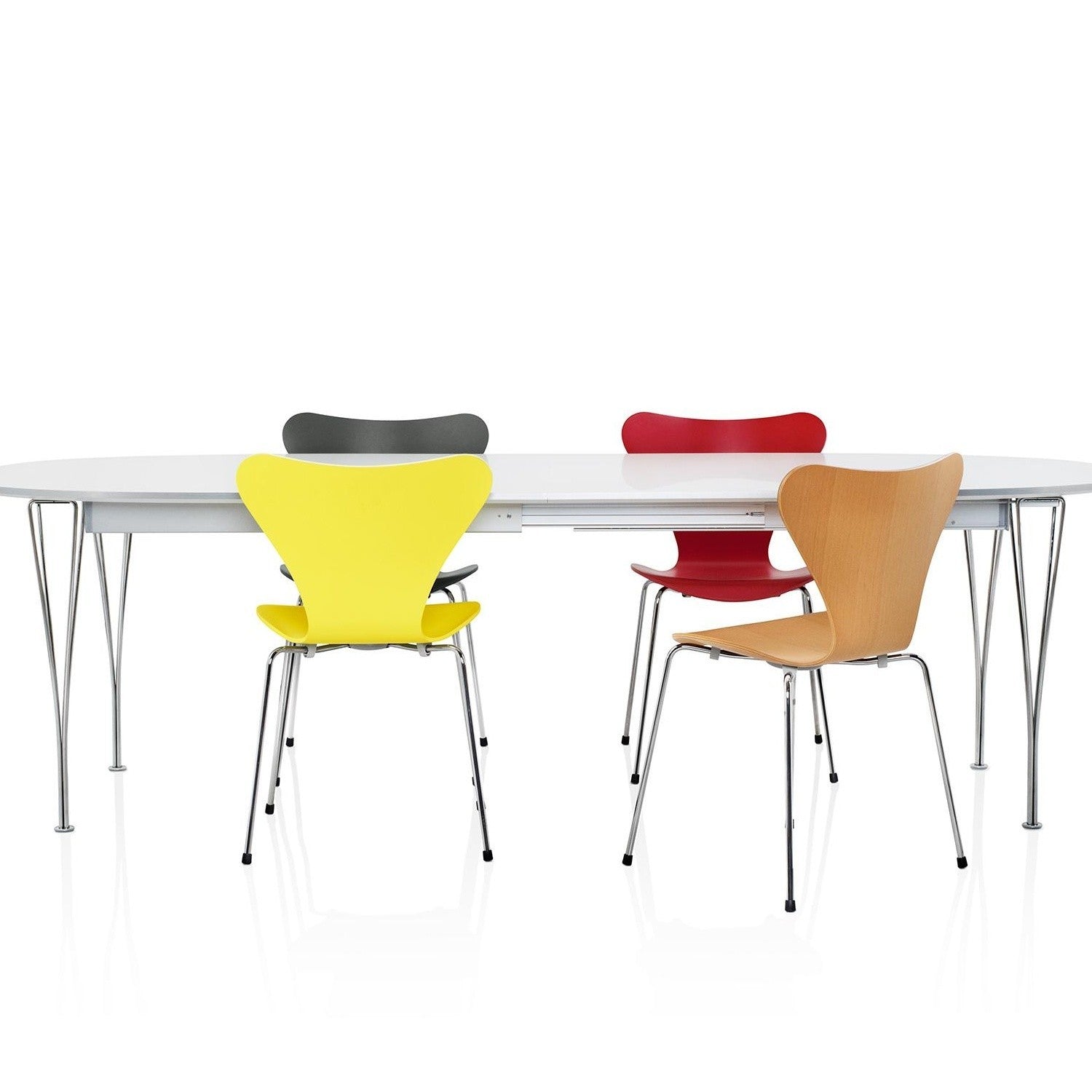 Fritz Hansen Design Mobiliário, Iluminação e Acessórios - colecção completa na Paris:Sete. Decoração e Design de Interiores