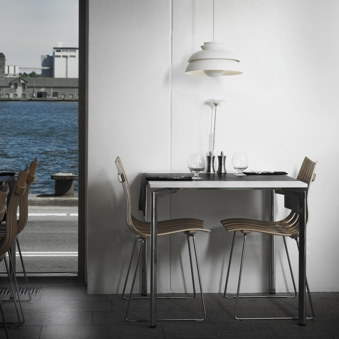 Fritz Hansen Design Mobiliário, Iluminação e Acessórios - colecção completa na Paris:Sete. Decoração e Design de Interiores