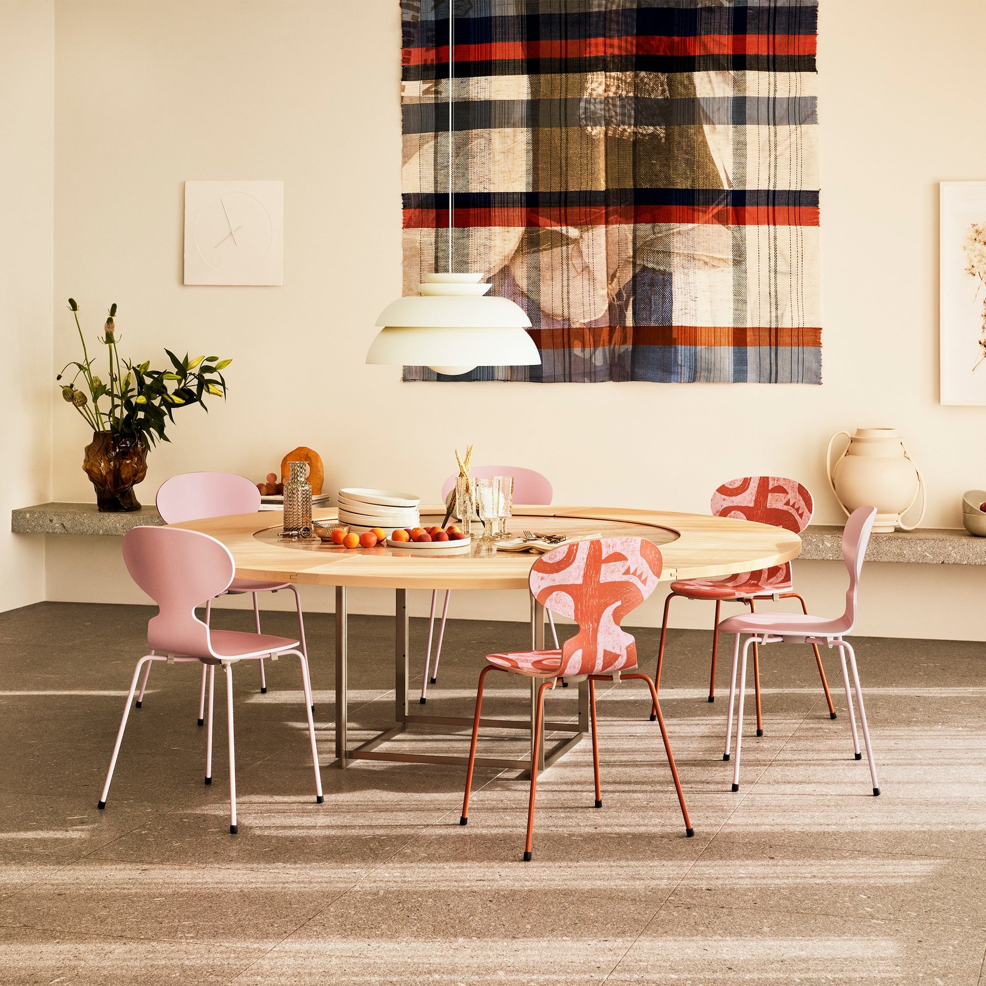 Fritz Hansen Design Mobiliário, Iluminação e Acessórios - colecção completa na Paris:Sete. Decoração e Design de Interiores