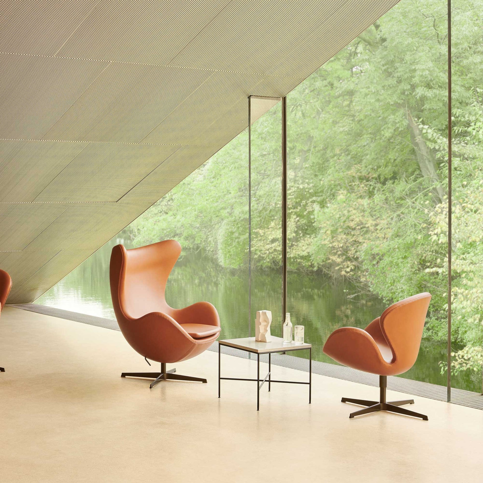 Fritz Hansen Design Mobiliário, Iluminação e Acessórios - colecção completa na Paris:Sete. Decoração e Design de Interiores