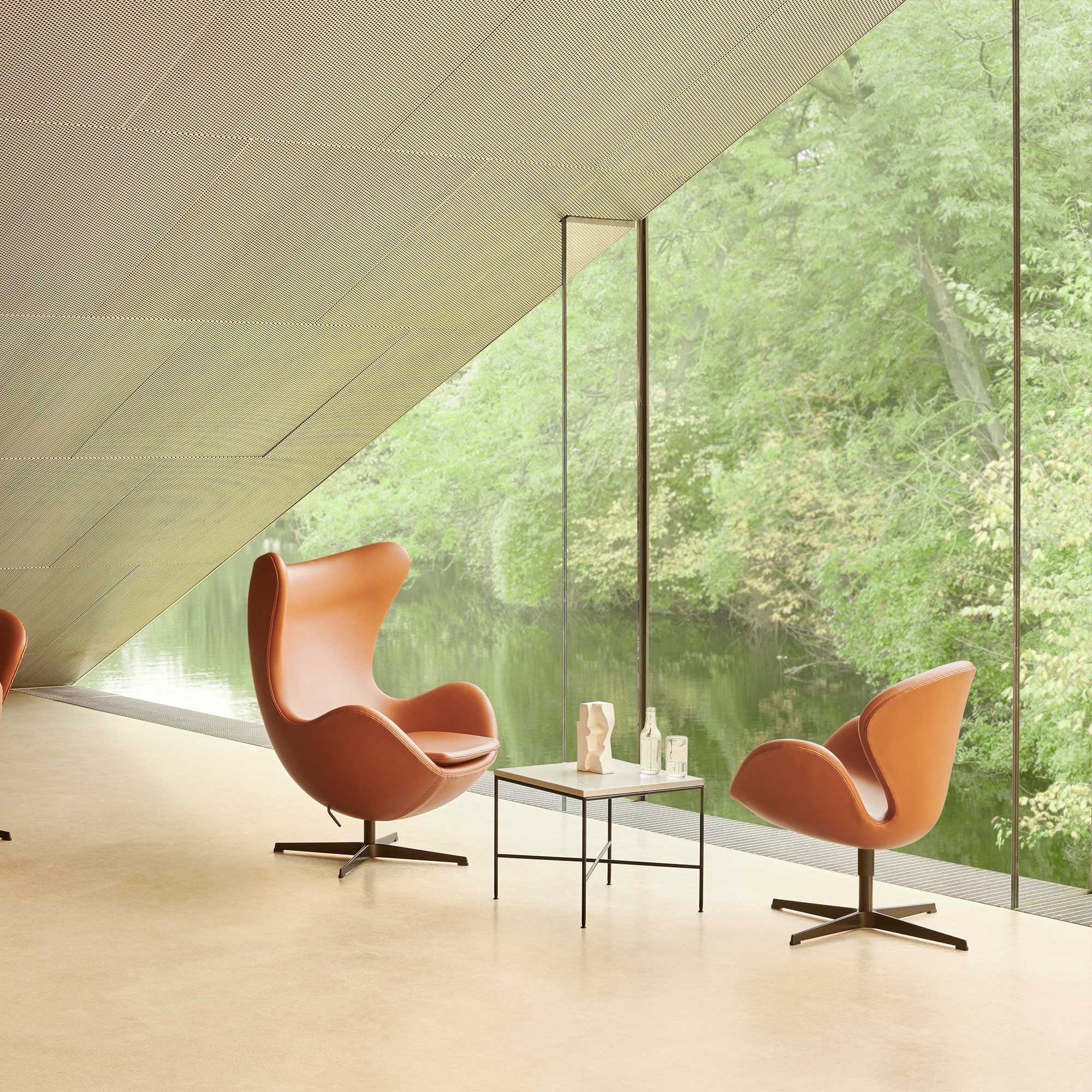 Fritz Hansen Design Mobiliário, Iluminação e Acessórios - colecção completa na Paris:Sete. Decoração e Design de Interiores