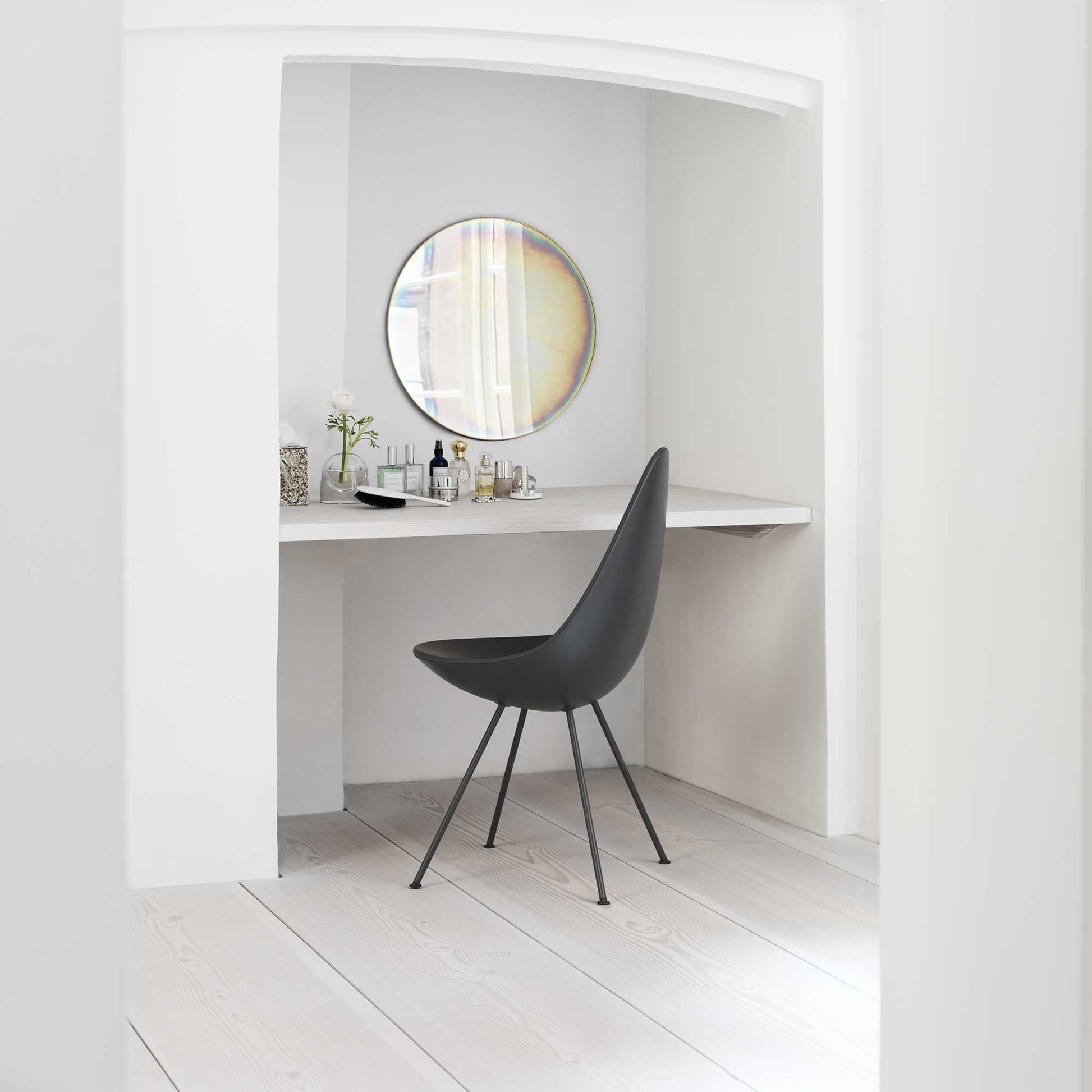Fritz Hansen Design Mobiliário, Iluminação e Acessórios - colecção completa na Paris:Sete. Decoração e Design de Interiores