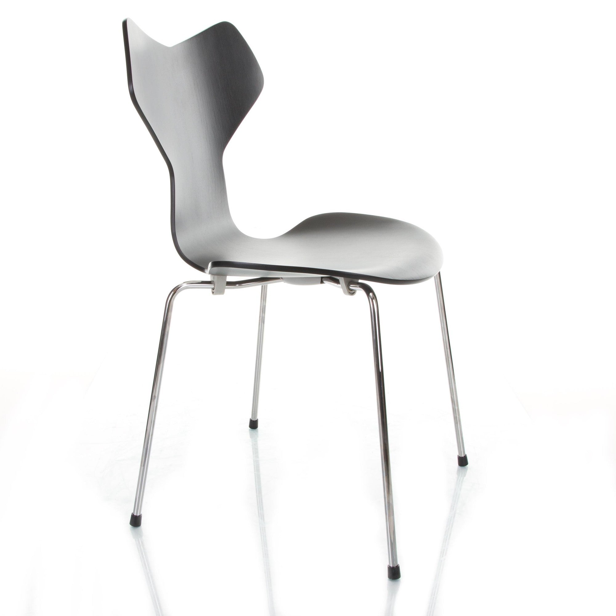 Fritz Hansen Design Mobiliário, Iluminação e Acessórios - colecção completa na Paris:Sete. Decoração e Design de Interiores