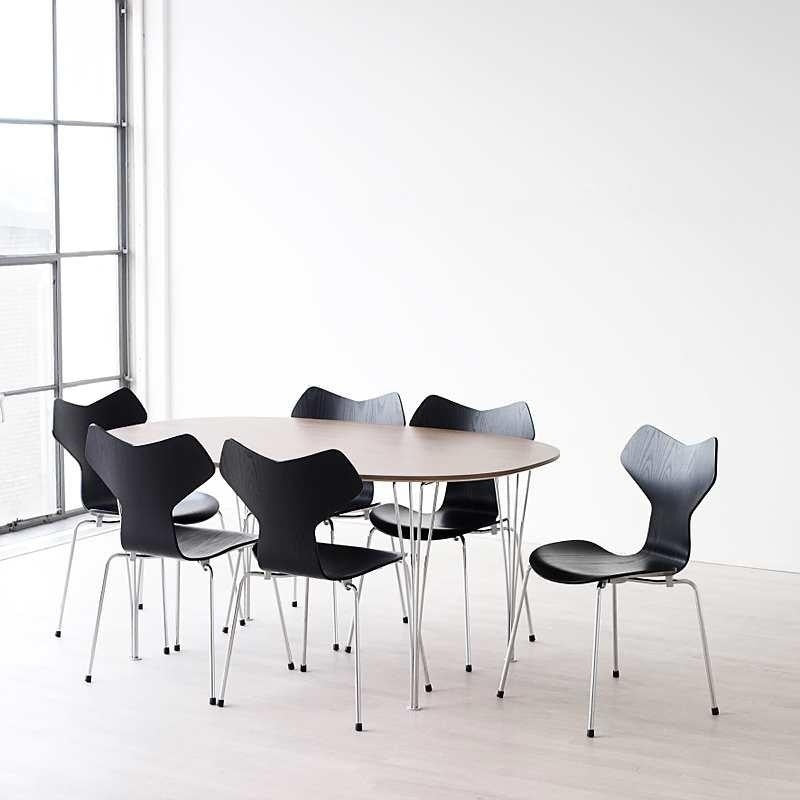 Fritz Hansen Design Mobiliário, Iluminação e Acessórios - colecção completa na Paris:Sete. Decoração e Design de Interiores