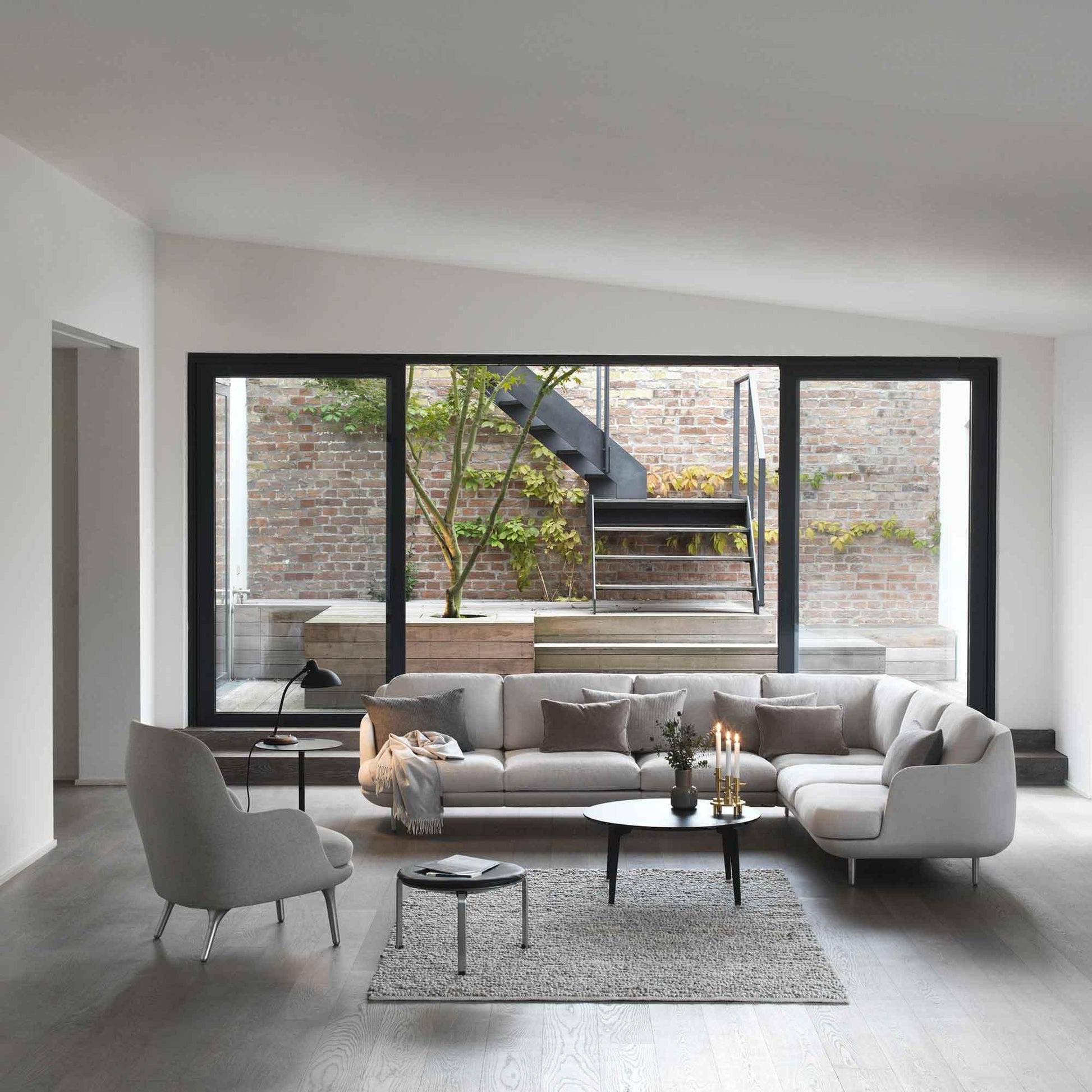 Fritz Hansen Design Mobiliário, Iluminação e Acessórios - colecção completa na Paris:Sete. Decoração e Design de Interiores