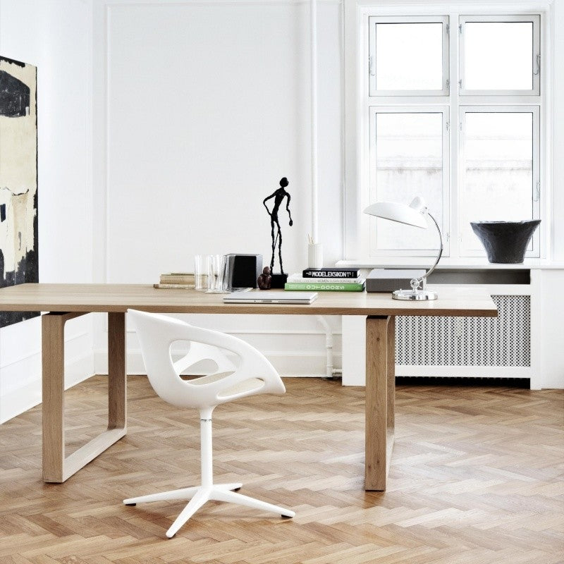 Fritz Hansen Design Mobiliário, Iluminação e Acessórios - colecção completa na Paris:Sete. Decoração e Design de Interiores