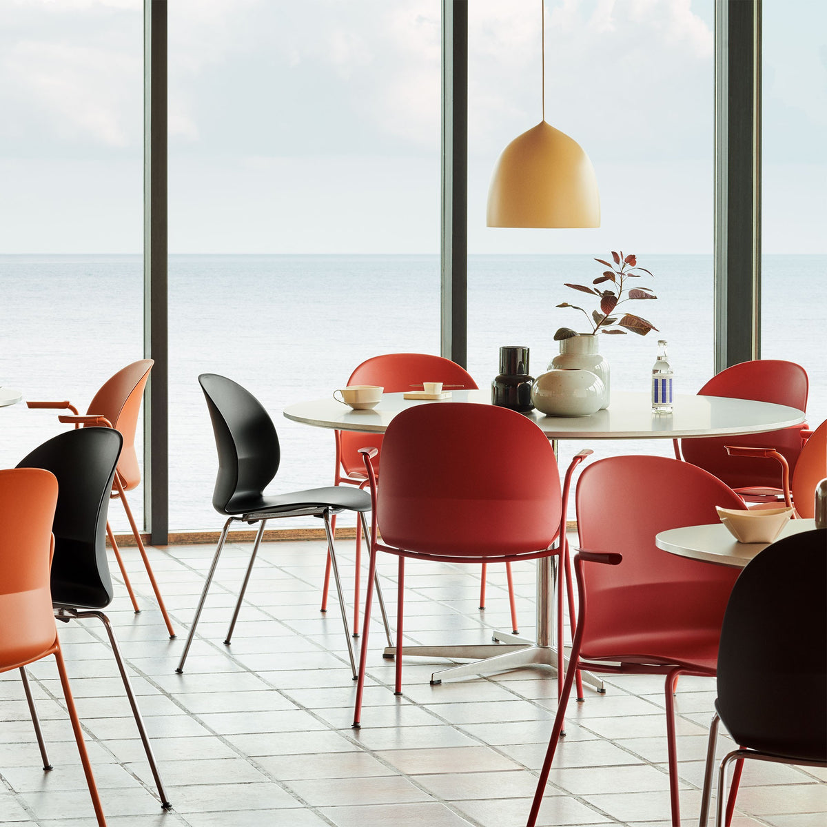 Fritz Hansen Design Mobiliário, Iluminação e Acessórios - colecção completa na Paris:Sete. Decoração e Design de Interiores