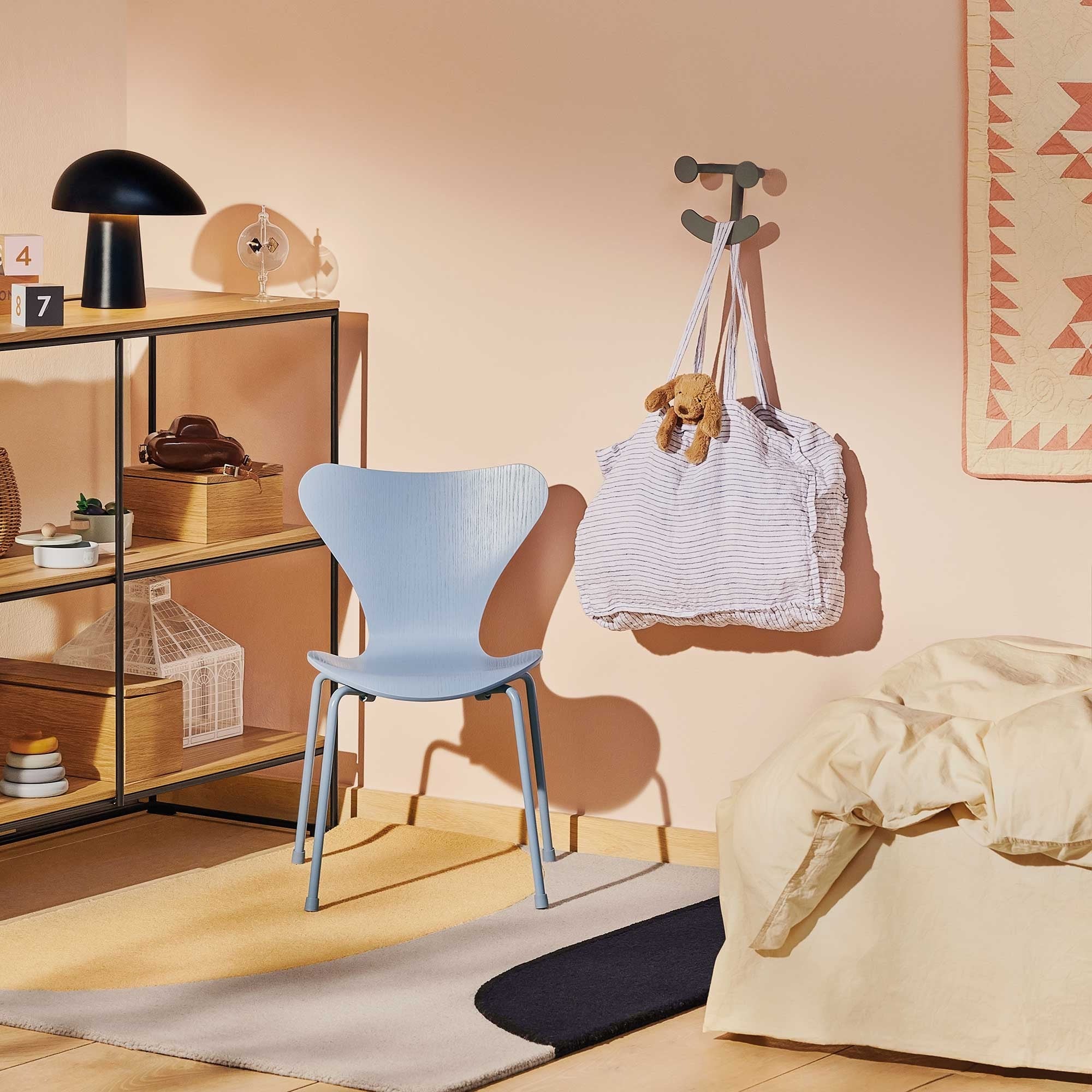 Fritz Hansen Design Mobiliário, Iluminação e Acessórios - colecção completa na Paris:Sete. Decoração e Design de Interiores