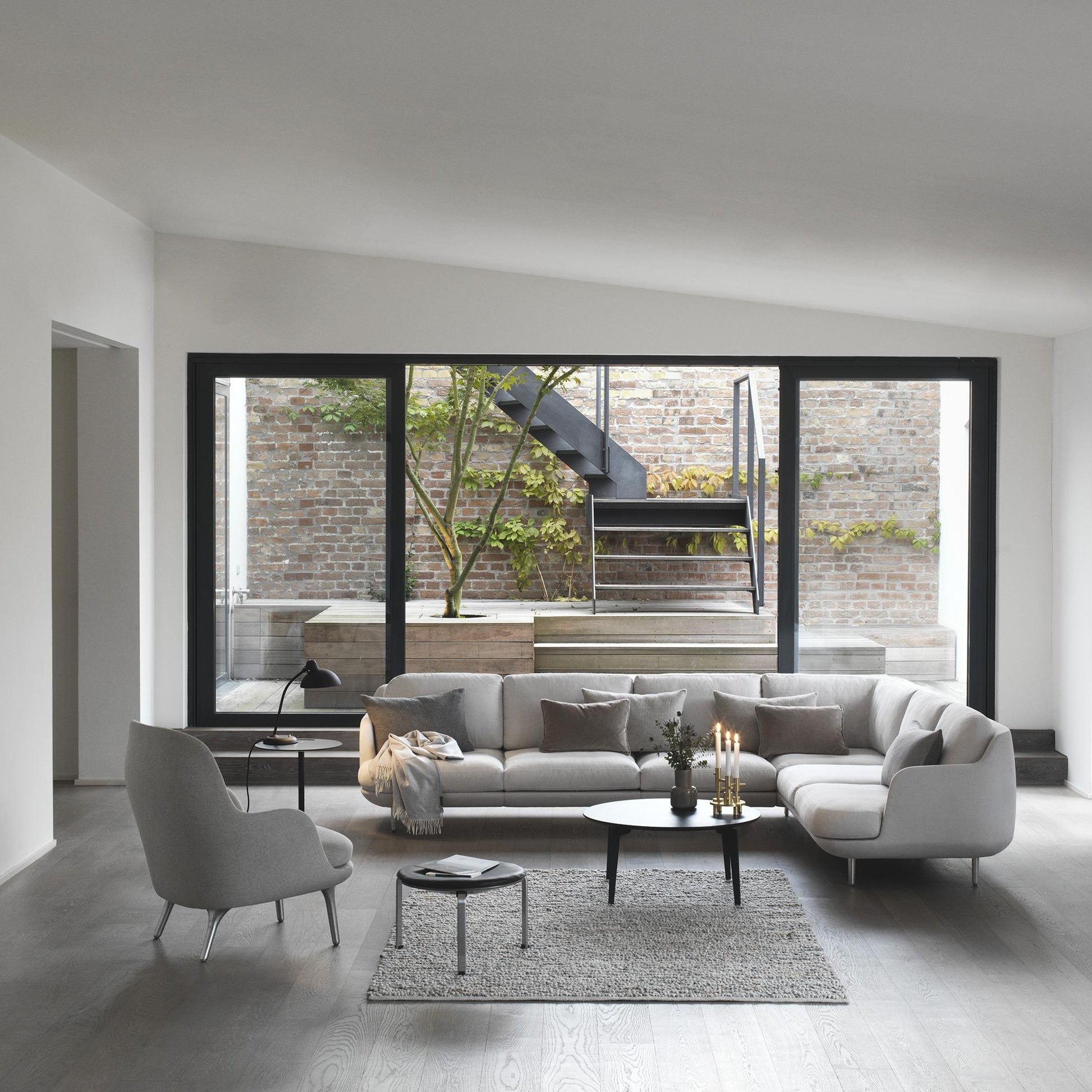 Fritz Hansen Design Mobiliário, Iluminação e Acessórios - colecção completa na Paris:Sete. Decoração e Design de Interiores
