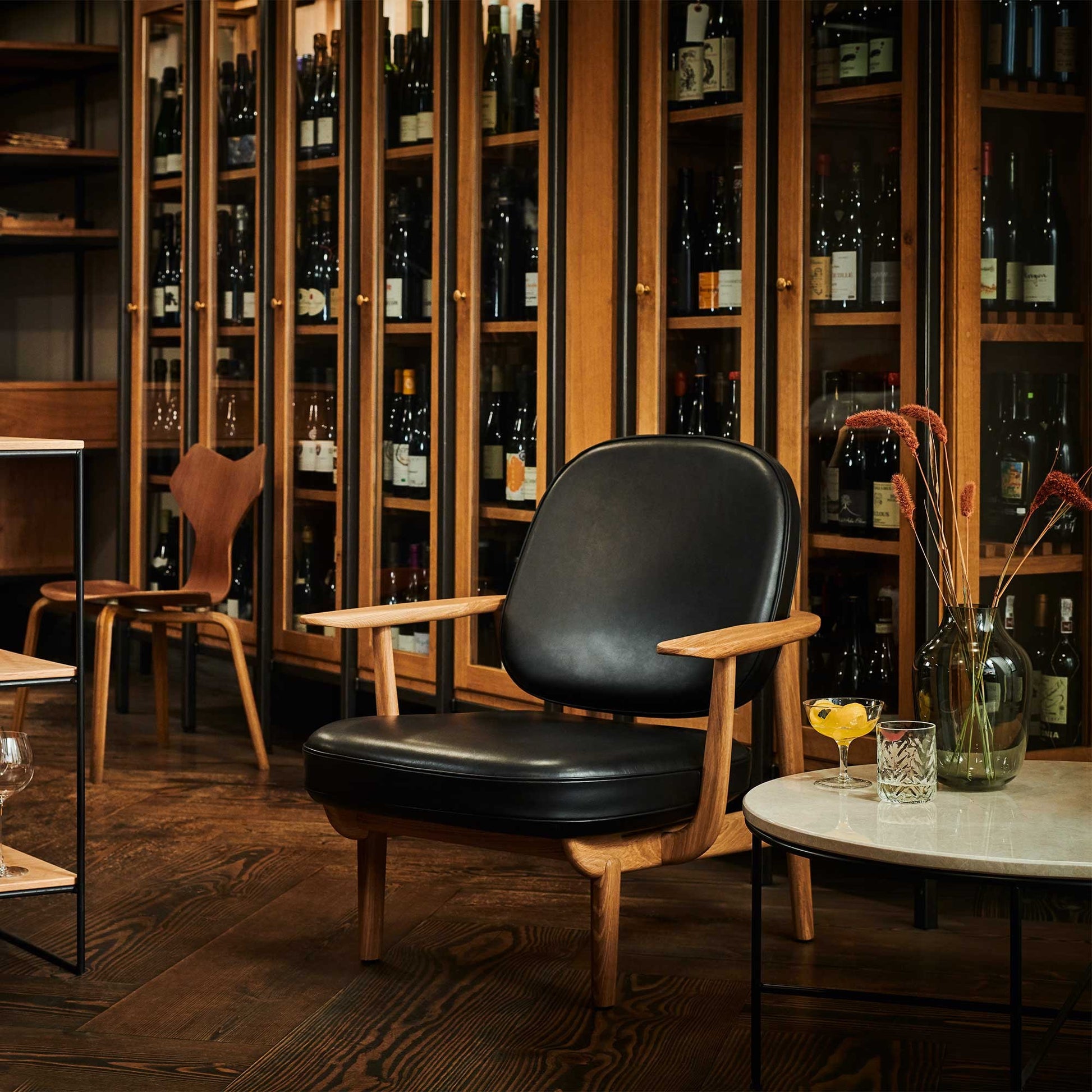 Fritz Hansen Design Mobiliário, Iluminação e Acessórios - colecção completa na Paris:Sete. Decoração e Design de Interiores