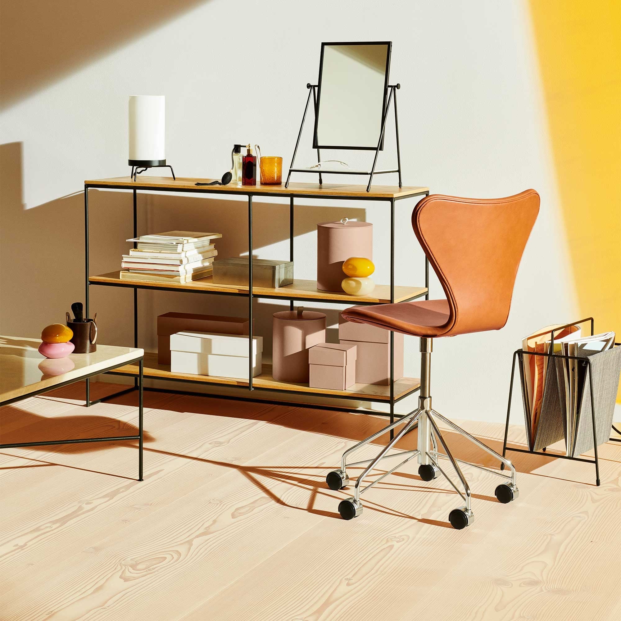 Fritz Hansen Design Mobiliário, Iluminação e Acessórios - colecção completa na Paris:Sete. Decoração e Design de Interiores