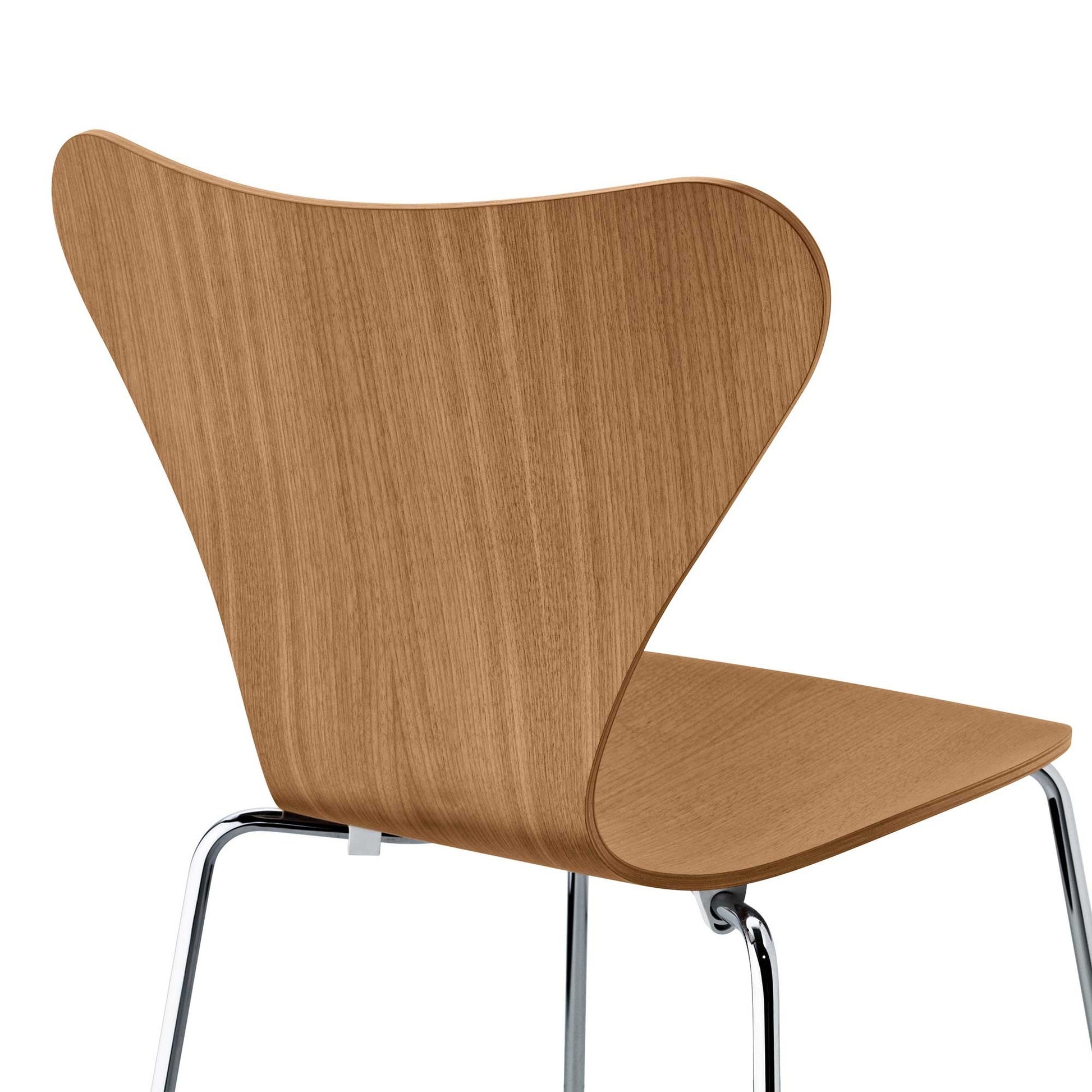 Fritz Hansen Design Mobiliário, Iluminação e Acessórios - colecção completa na Paris:Sete. Decoração e Design de Interiores