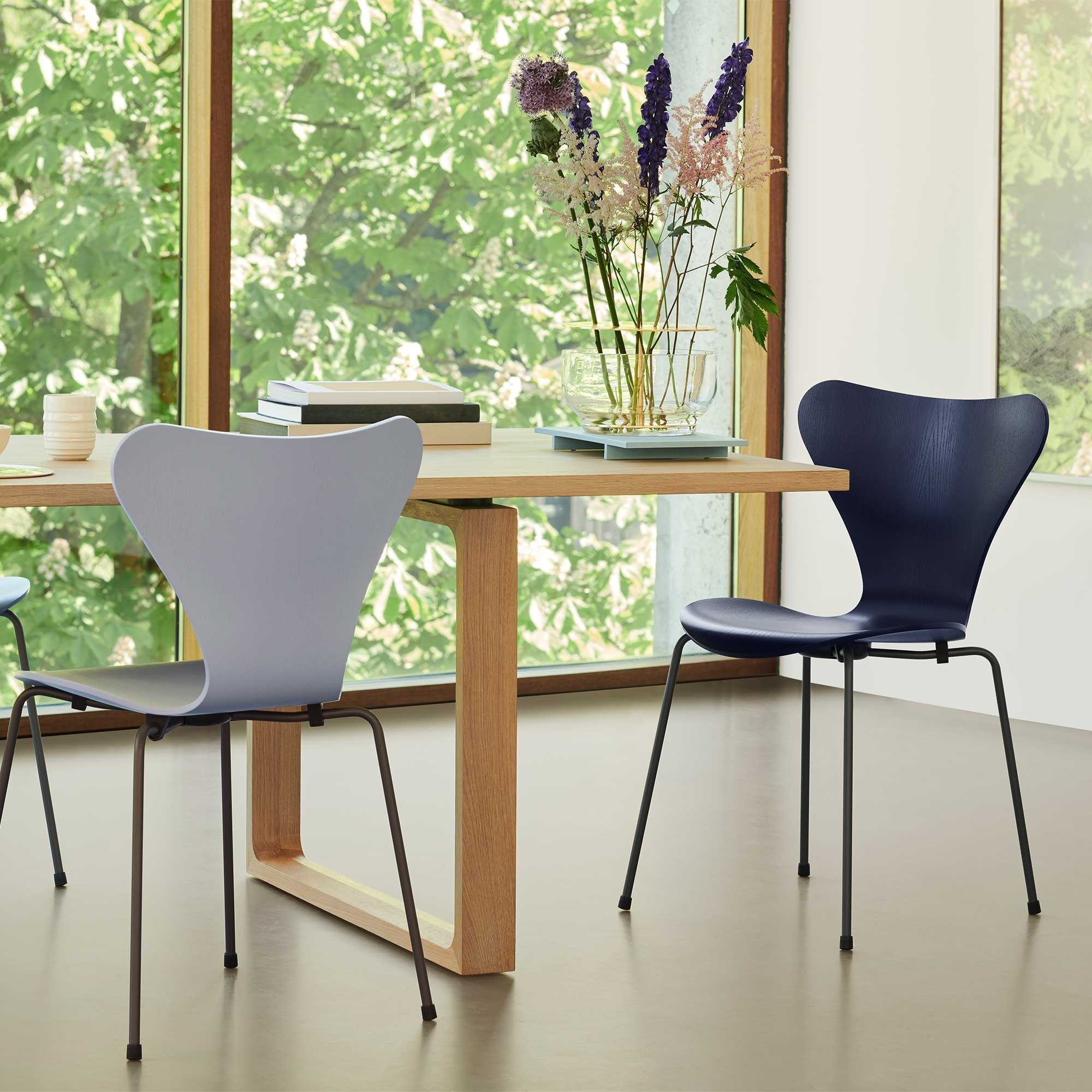 Fritz Hansen Design Mobiliário, Iluminação e Acessórios - colecção completa na Paris:Sete. Decoração e Design de Interiores