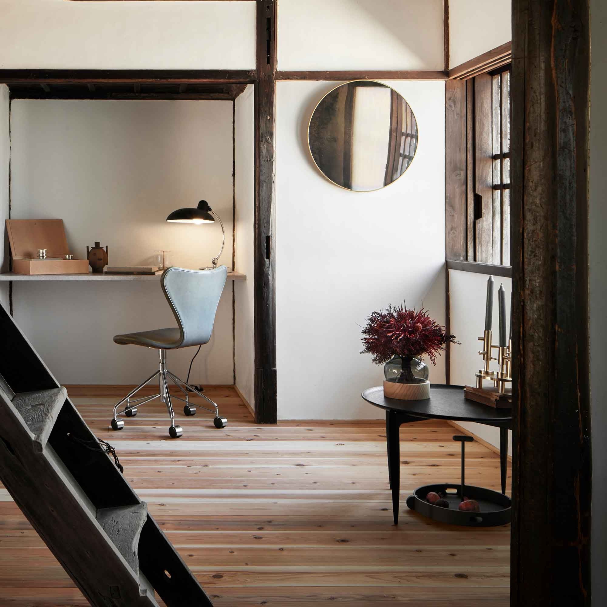 Fritz Hansen Design Mobiliário, Iluminação e Acessórios - colecção completa na Paris:Sete. Decoração e Design de Interiores