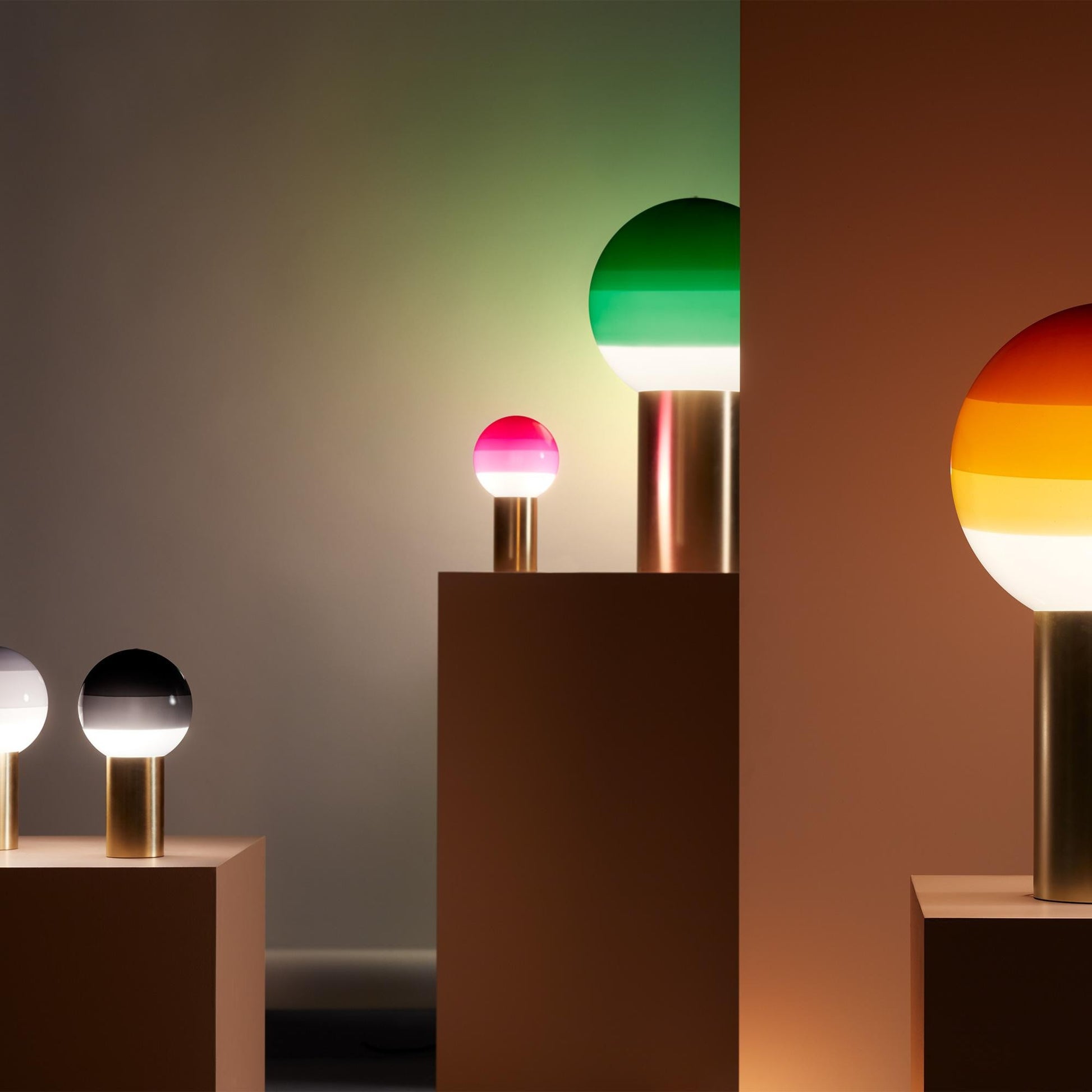 Marset Design Iluminação Lighting Mobiliário e Acessórios - colecção completa na Paris:Sete. Decoração e Design de Interiores