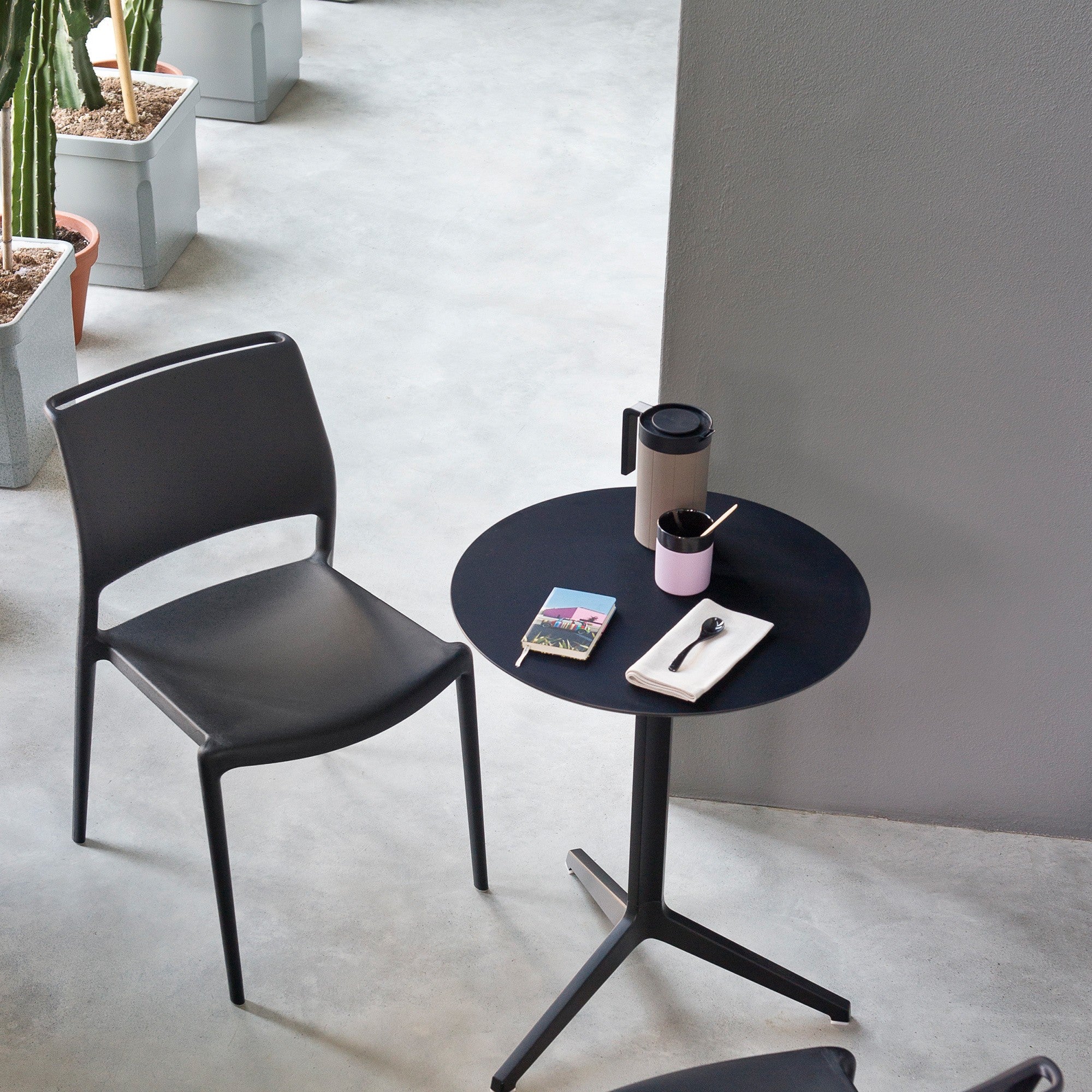 Pedrali Design Mobiliário, Iluminação e Acessórios - colecção completa na Paris:Sete. Decoração e Design de Interiores