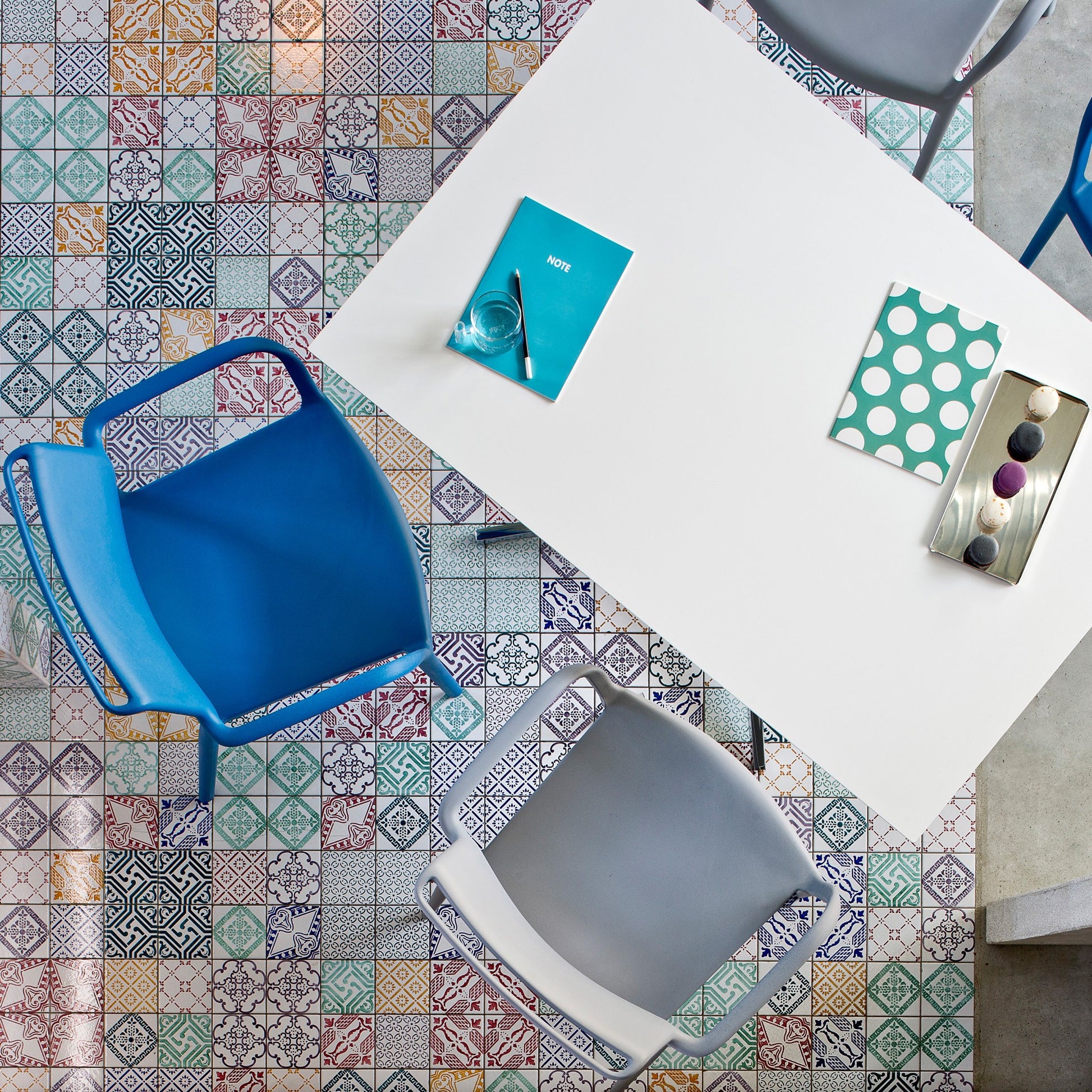 Pedrali Design Mobiliário, Iluminação e Acessórios - colecção completa na Paris:Sete. Decoração e Design de Interiores