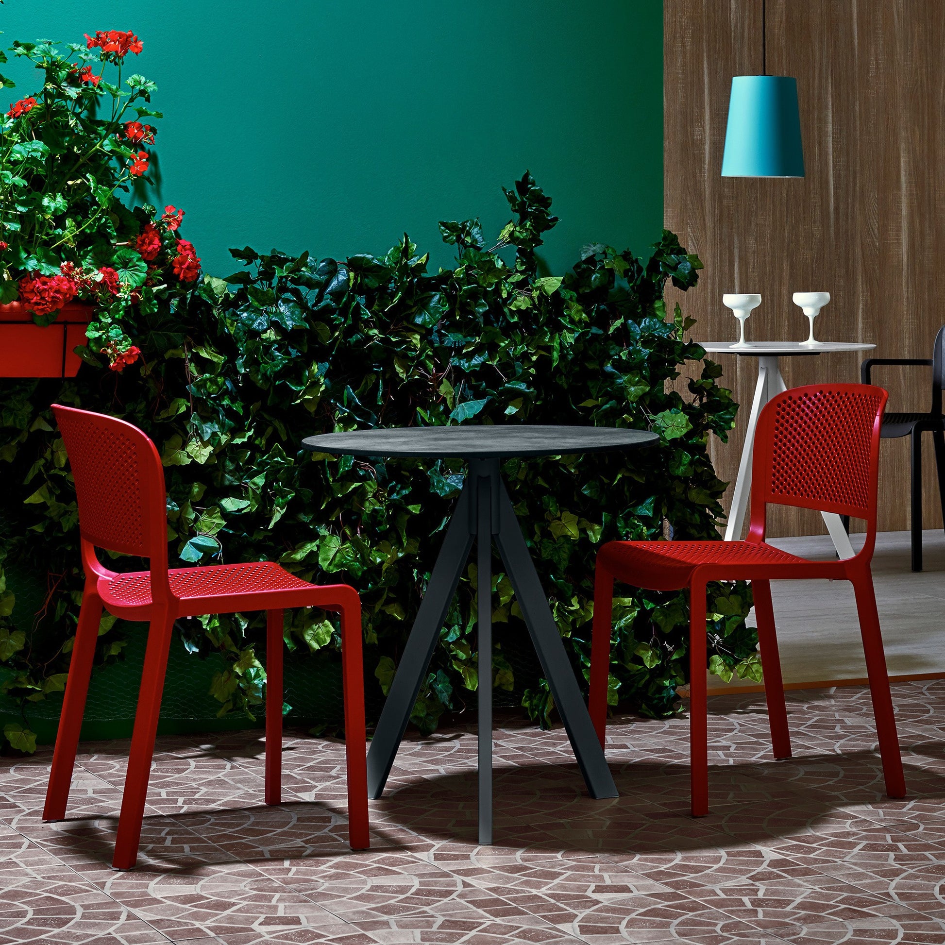 Pedrali Design Mobiliário, Iluminação e Acessórios - colecção completa na Paris:Sete. Decoração e Design de Interiores