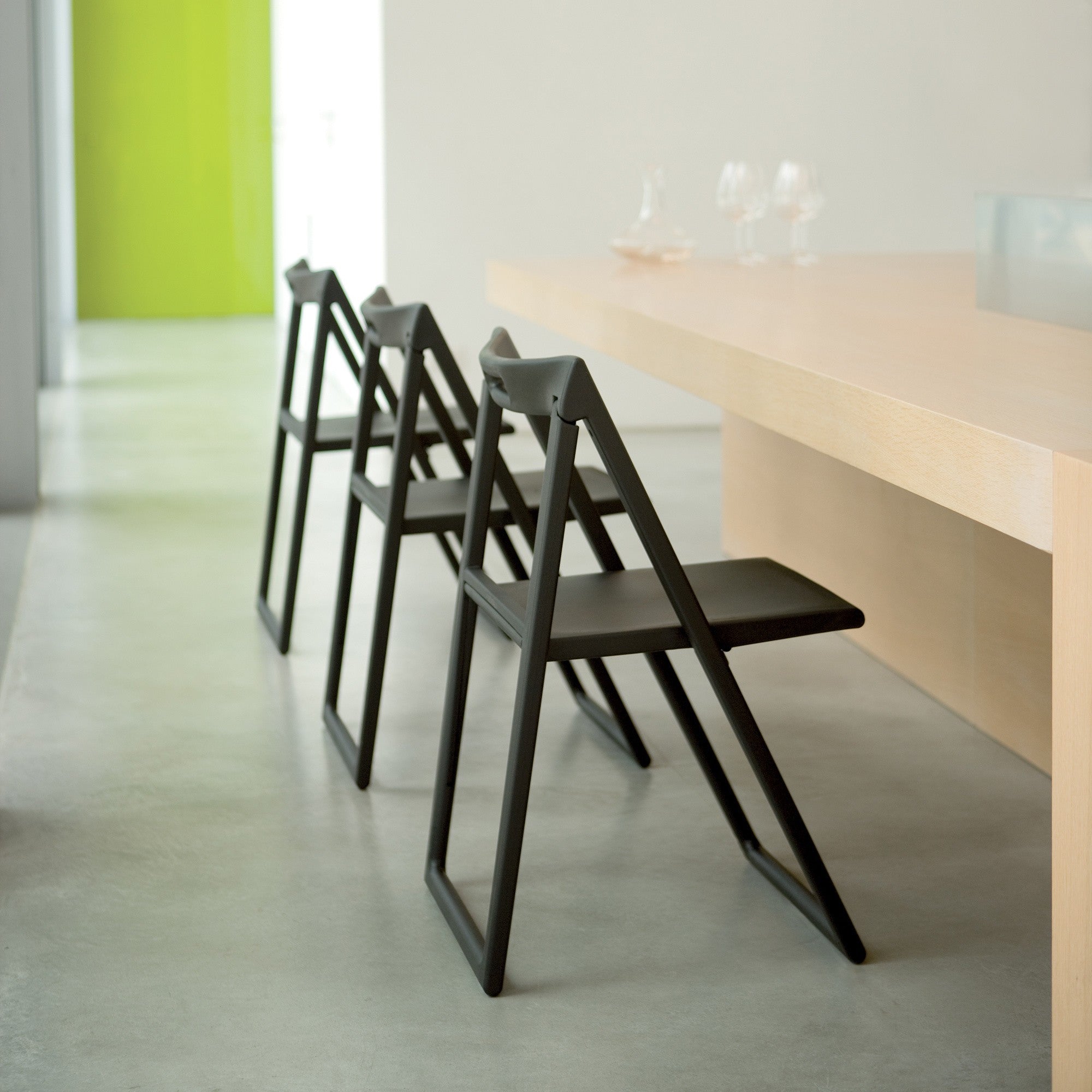 Pedrali Design Mobiliário, Iluminação e Acessórios - colecção completa na Paris:Sete. Decoração e Design de Interiores