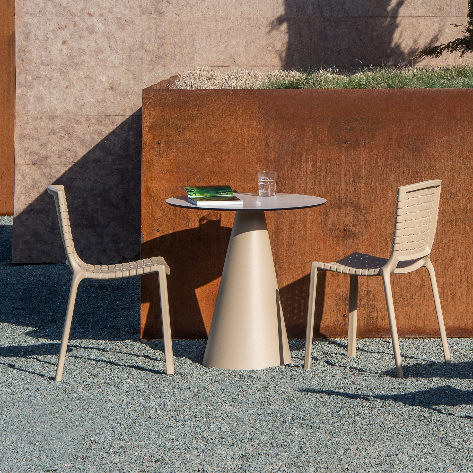Pedrali Design Mobiliário, Iluminação e Acessórios - colecção completa na Paris:Sete. Decoração e Design de Interiores