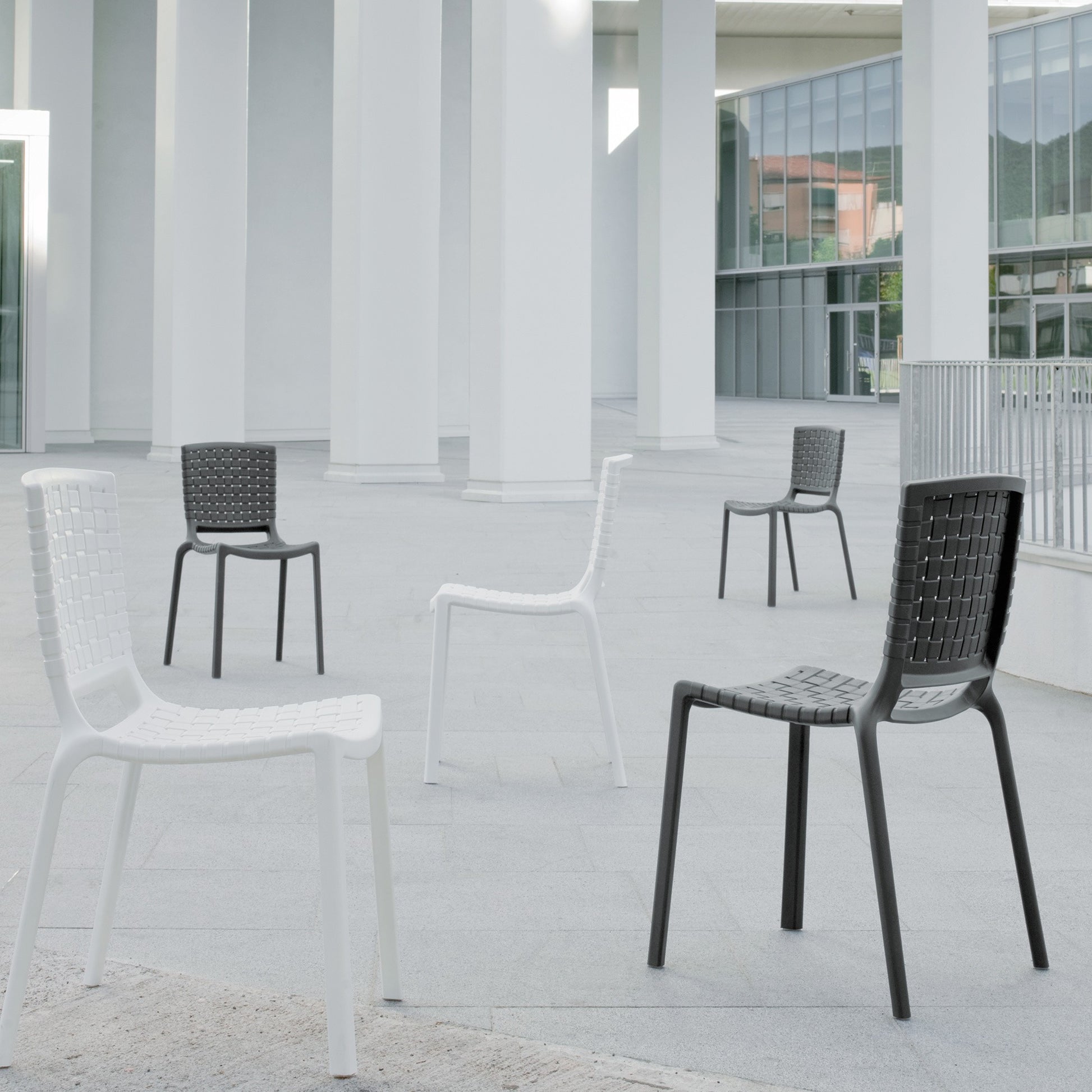 Pedrali Design Mobiliário, Iluminação e Acessórios - colecção completa na Paris:Sete. Decoração e Design de Interiores