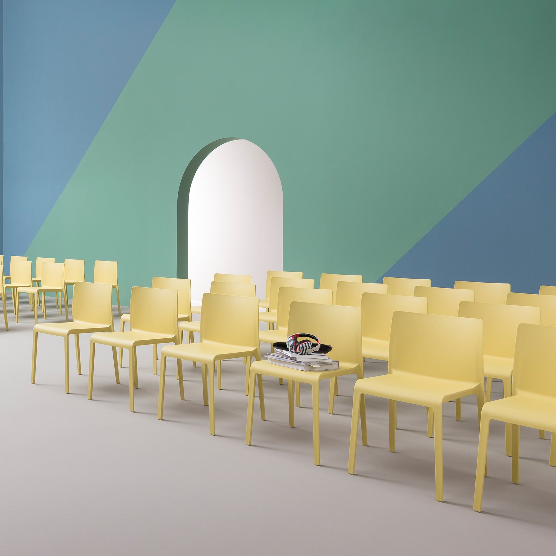 Pedrali Design Mobiliário, Iluminação e Acessórios - colecção completa na Paris:Sete. Decoração e Design de Interiores