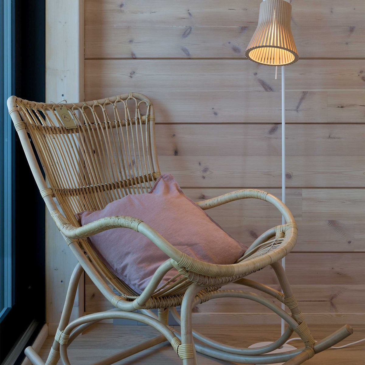 Secto Design Lighting | Mobiliário, Iluminação e Acessórios - colecção completa na Paris:Sete. Decoração e Design de Interiores