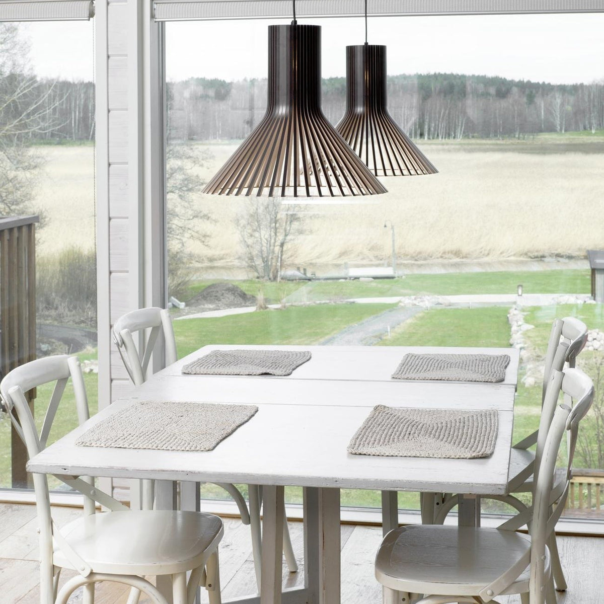 Secto Design Lighting | Mobiliário, Iluminação e Acessórios - colecção completa na Paris:Sete. Decoração e Design de Interiores