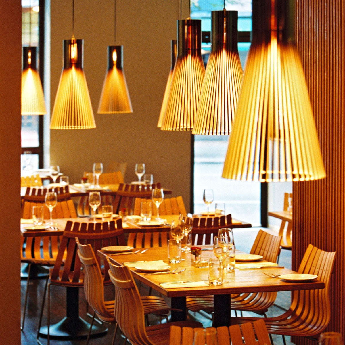 Secto Design Lighting | Mobiliário, Iluminação e Acessórios - colecção completa na Paris:Sete. Decoração e Design de Interiores