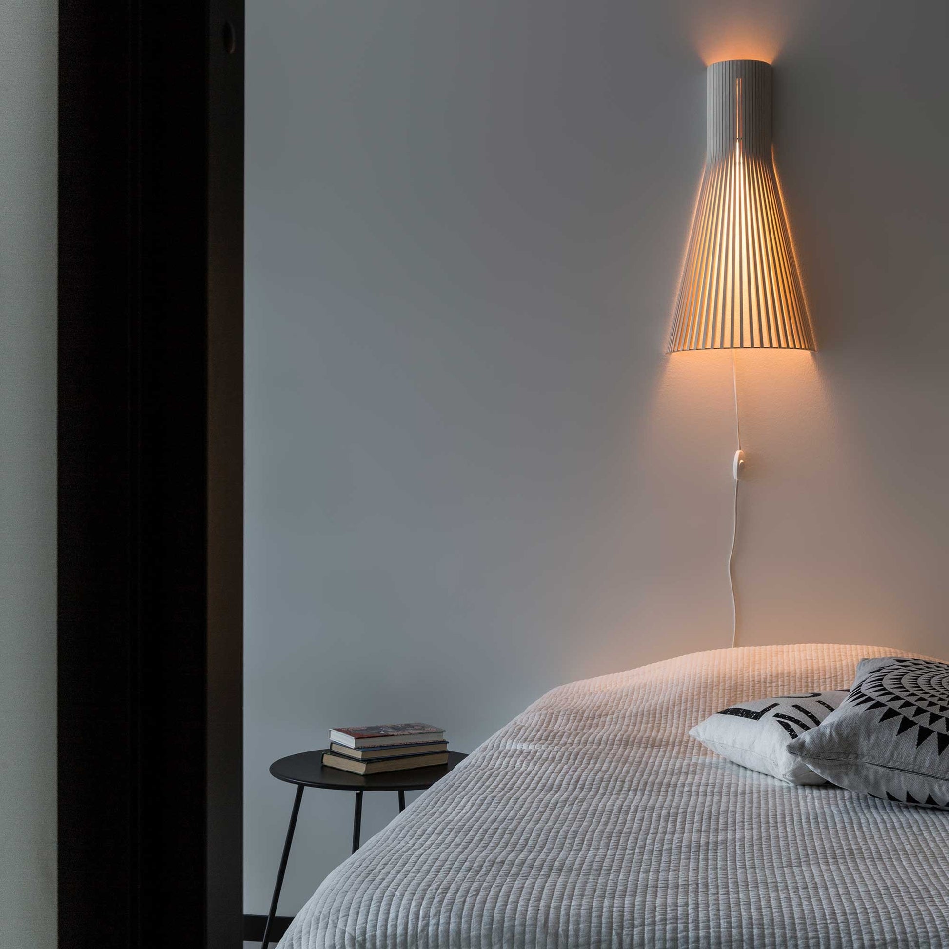 Secto Design Lighting | Mobiliário, Iluminação e Acessórios - colecção completa na Paris:Sete. Decoração e Design de Interiores